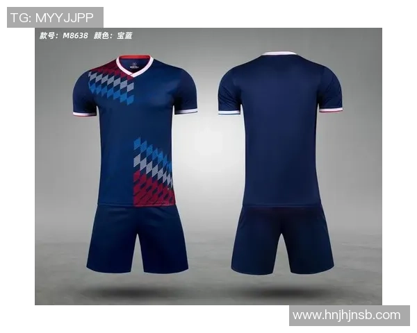 提升运动表现选择合适的足球训练服与足球服的重要性分析